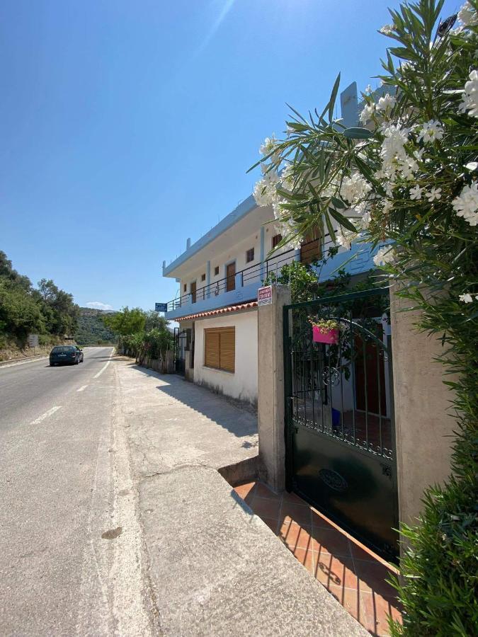 Apartamento Shenmiter Lukovë Exterior foto